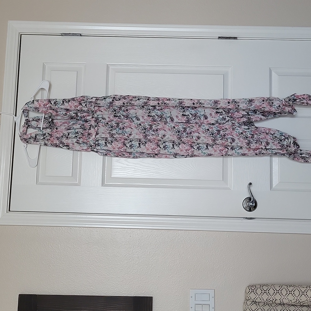 Nwt halter jumpsuit